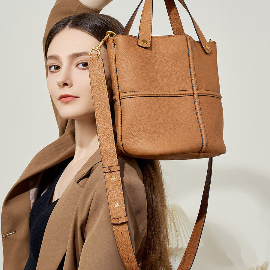 Women’s Leather Crossbody Bag – Amber