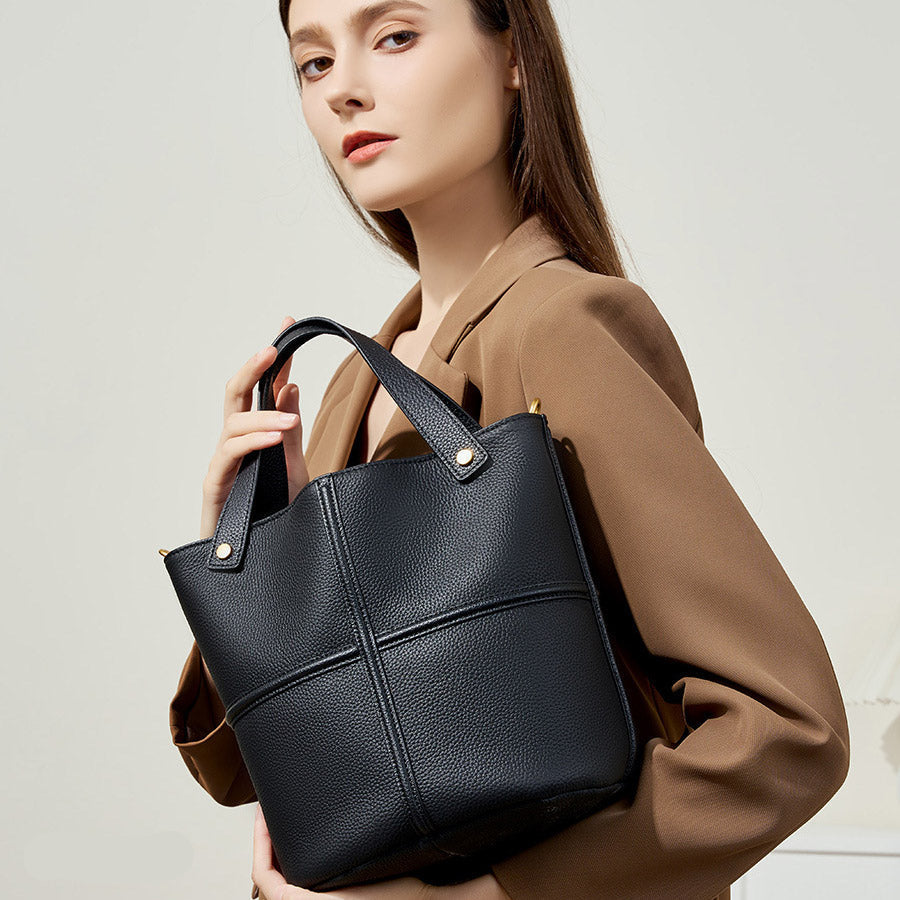 Women’s Leather Crossbody Bag – Amber