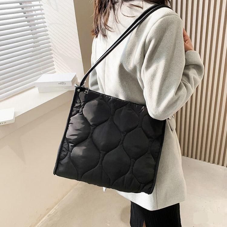 Women’s Nylon Tote Bag – Madelyn